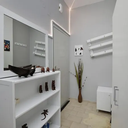 Διαμέρισμα Cozy And Lovely House *