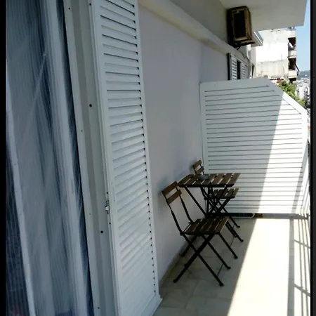 Διαμέρισμα Cozy And Lovely House *