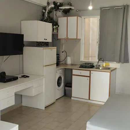 Cozy And Lovely House Apartment